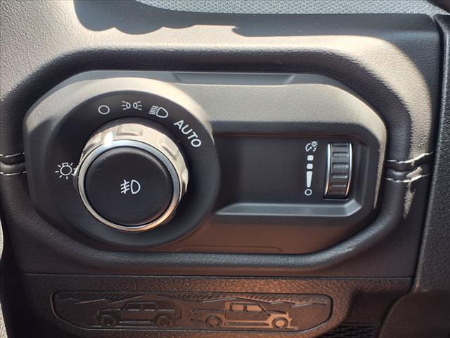 new 2025 Jeep Wrangler car, priced at $46,658