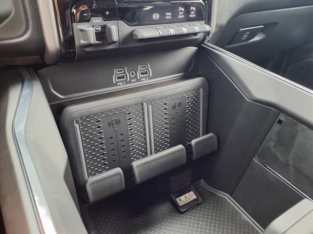 new 2025 Ram 2500 car, priced at $79,090