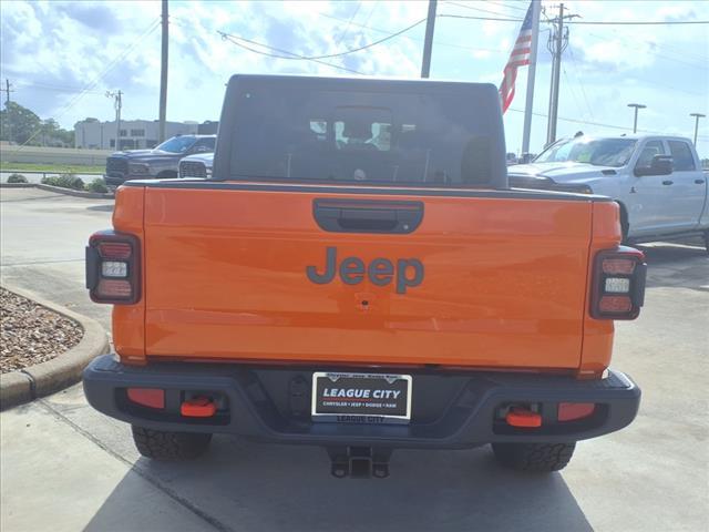 new 2025 Jeep Gladiator car, priced at $44,991