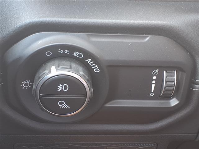 new 2025 Jeep Gladiator car, priced at $44,991