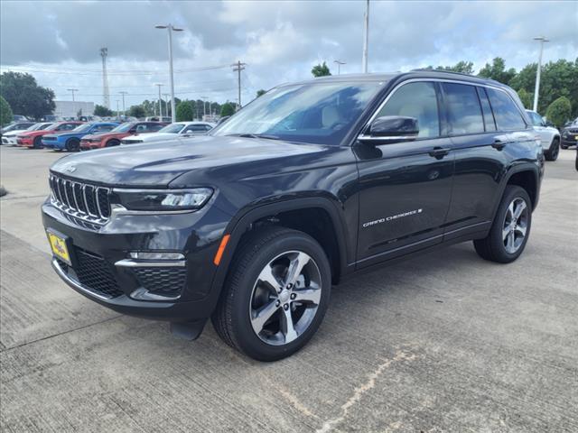 new 2024 Jeep Grand Cherokee car, priced at $41,870