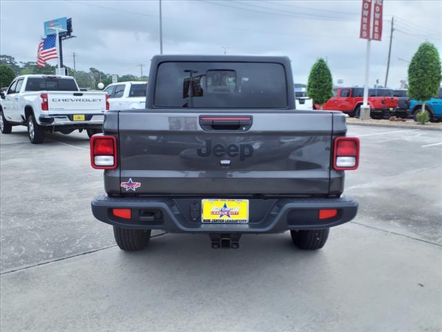 new 2024 Jeep Gladiator car, priced at $40,004