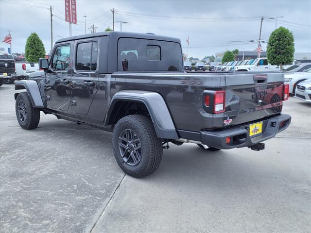 new 2024 Jeep Gladiator car, priced at $40,004