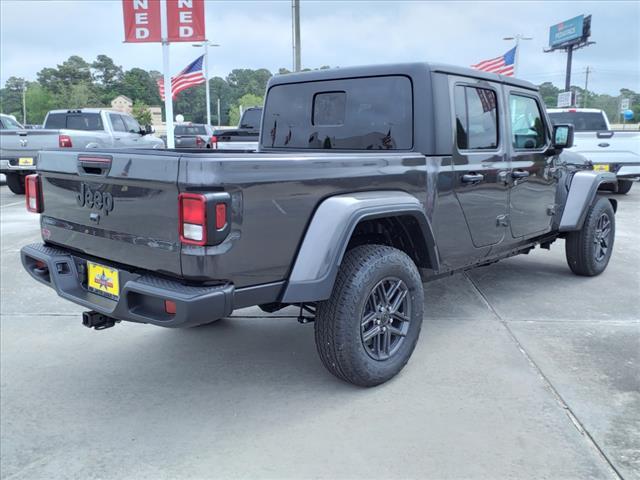 new 2024 Jeep Gladiator car, priced at $40,004