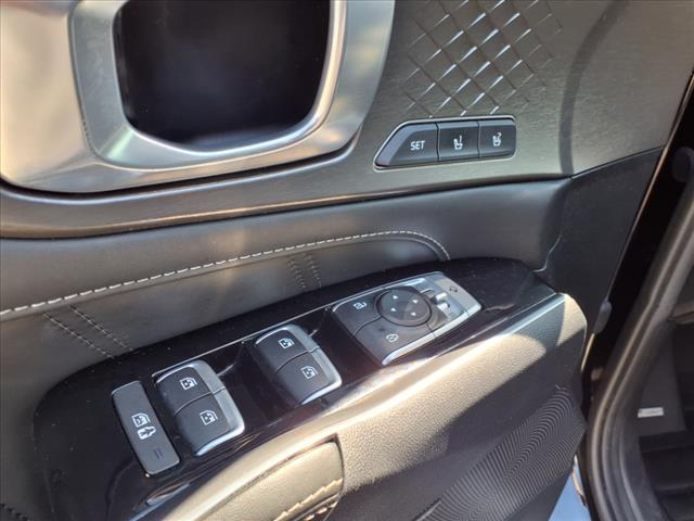 used 2022 Kia Sorento car, priced at $30,700