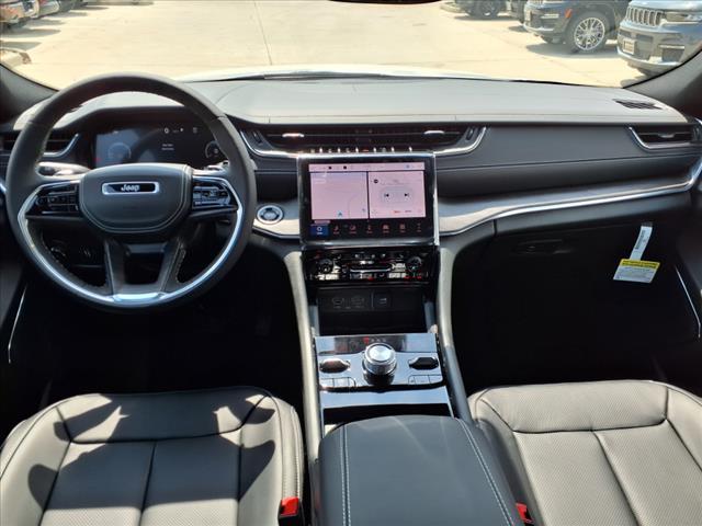 new 2025 Jeep Grand Cherokee car, priced at $59,985