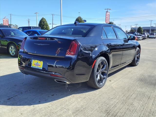 new 2023 Chrysler 300 car, priced at $33,374