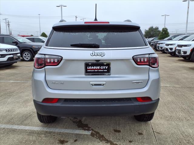 new 2025 Jeep Compass car, priced at $25,548