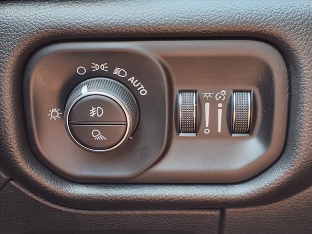 new 2025 Ram 1500 car, priced at $46,262
