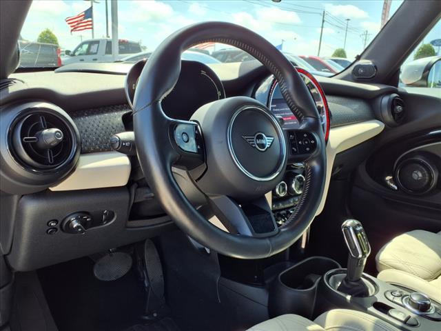 used 2022 MINI Hardtop car, priced at $15,980