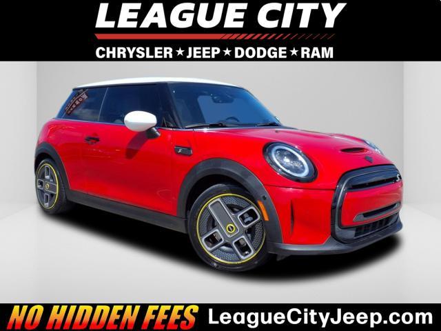used 2022 MINI Hardtop car, priced at $15,980