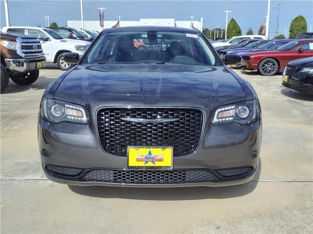 used 2023 Chrysler 300 car