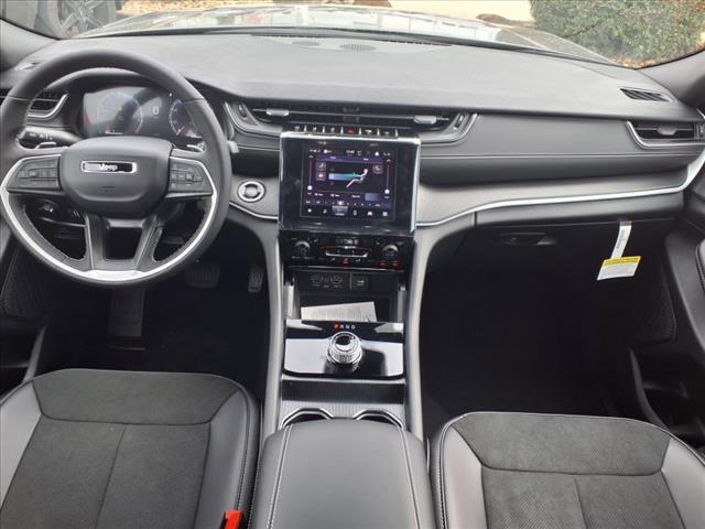 new 2025 Jeep Grand Cherokee L car, priced at $45,175