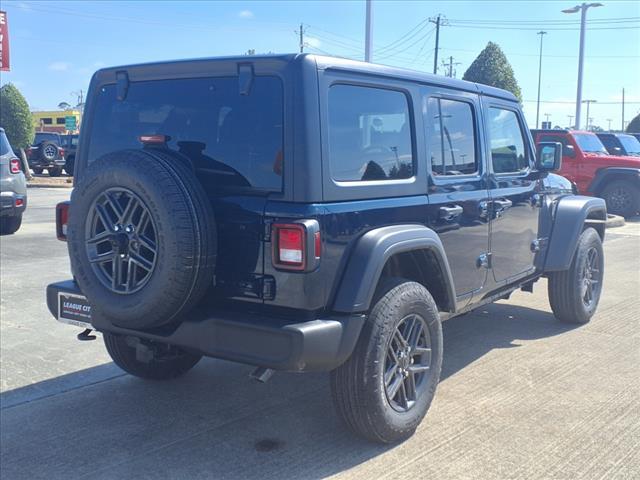 new 2025 Jeep Wrangler car, priced at $45,552