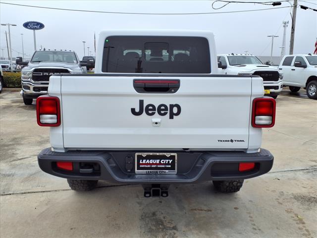 new 2025 Jeep Gladiator car, priced at $44,542