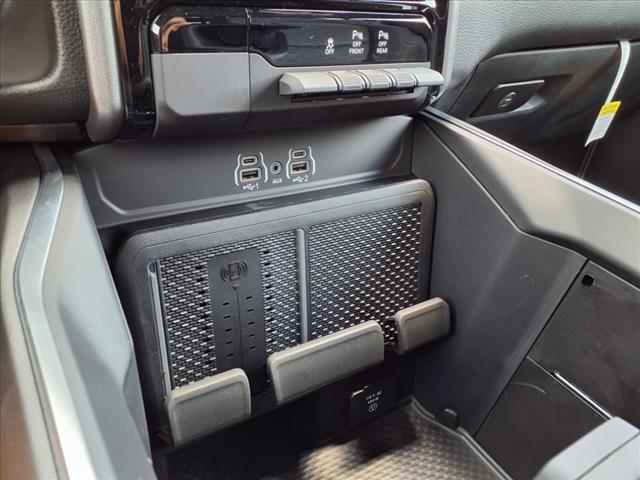 new 2025 Ram 1500 car, priced at $46,350