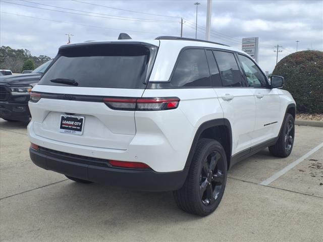 new 2025 Jeep Grand Cherokee car, priced at $39,677