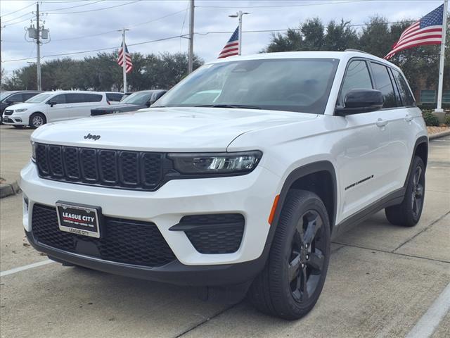 new 2025 Jeep Grand Cherokee car, priced at $39,677