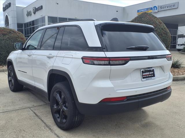 new 2025 Jeep Grand Cherokee car, priced at $39,677