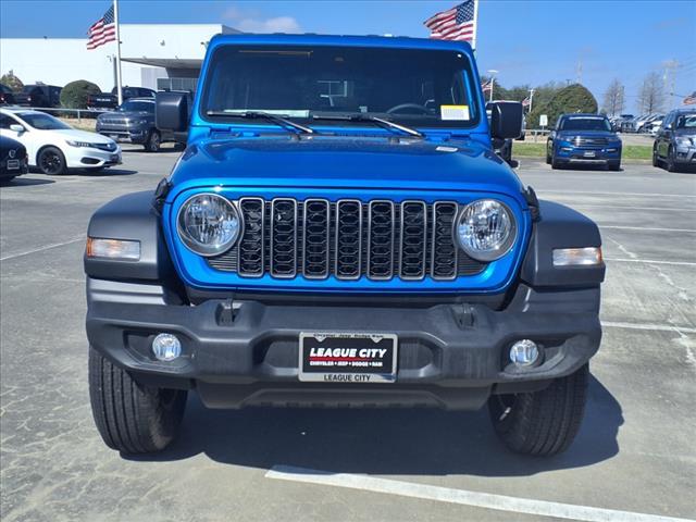 new 2025 Jeep Wrangler car, priced at $43,564