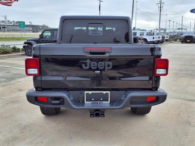 new 2025 Jeep Gladiator car, priced at $42,975