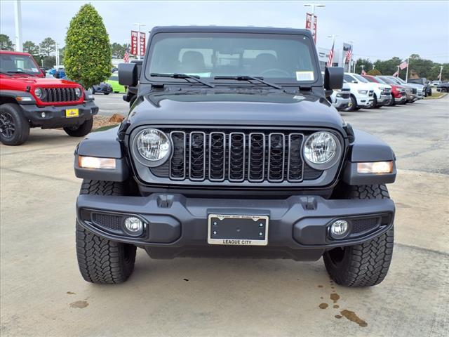 new 2025 Jeep Gladiator car, priced at $42,975