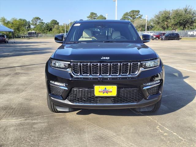 new 2025 Jeep Grand Cherokee car, priced at $45,295