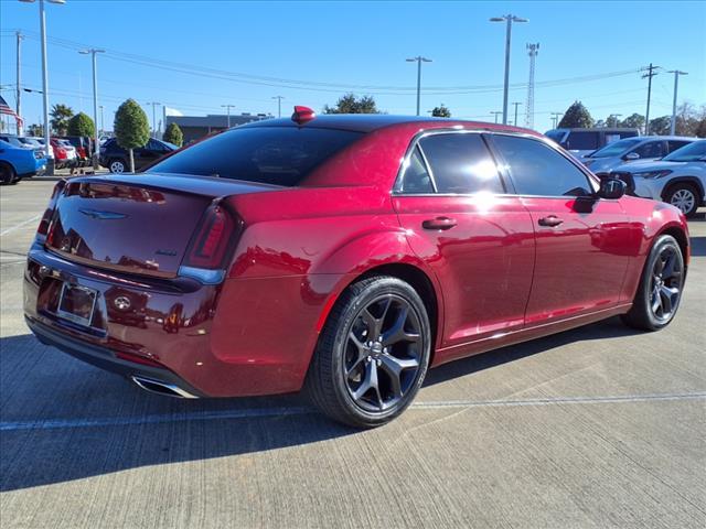 used 2021 Chrysler 300 car, priced at $24,623