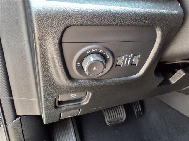 new 2025 Jeep Grand Cherokee car, priced at $44,220