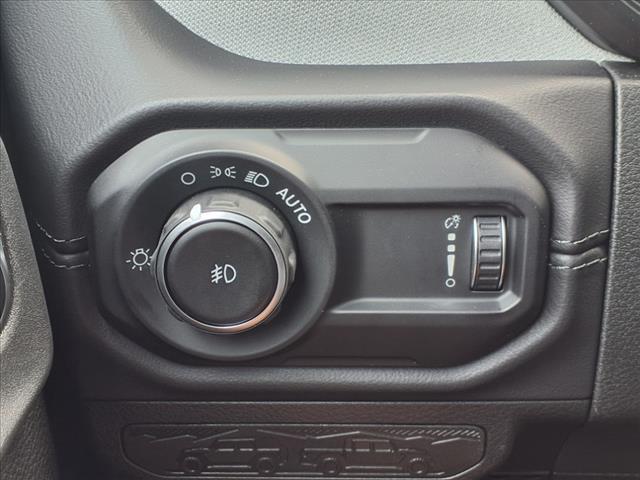new 2025 Jeep Wrangler car, priced at $46,658