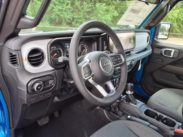 new 2025 Jeep Wrangler car, priced at $46,658