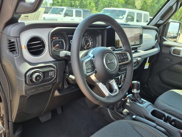 new 2025 Jeep Wrangler car, priced at $46,658