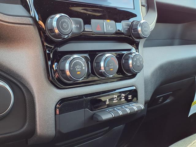 new 2025 Ram 1500 car, priced at $39,455