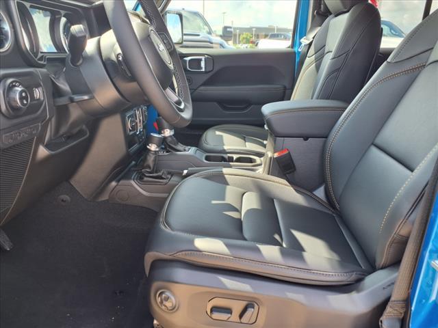 new 2025 Jeep Gladiator car, priced at $43,548