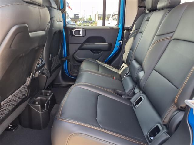 new 2025 Jeep Gladiator car, priced at $43,548