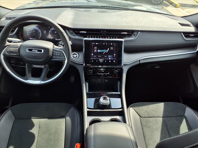 new 2025 Jeep Grand Cherokee car, priced at $39,756