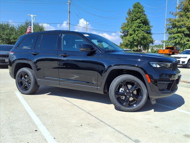 new 2025 Jeep Grand Cherokee car, priced at $46,375