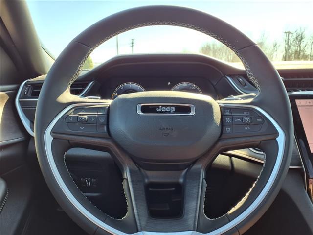 new 2025 Jeep Grand Cherokee car, priced at $44,877