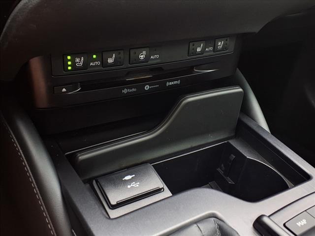 used 2021 Lexus ES 300h car, priced at $34,900