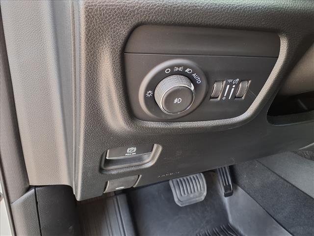 used 2024 Jeep Grand Cherokee car, priced at $37,749
