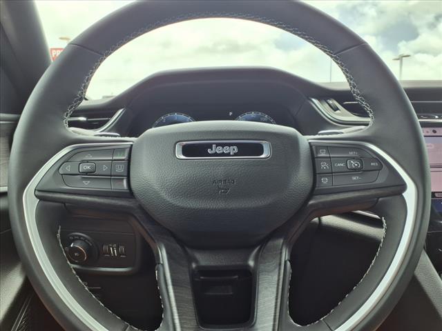 new 2025 Jeep Grand Cherokee car, priced at $40,925