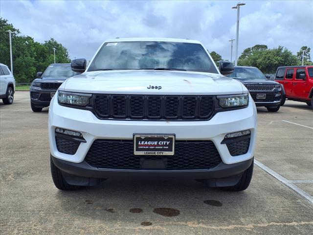 new 2025 Jeep Grand Cherokee car, priced at $40,925
