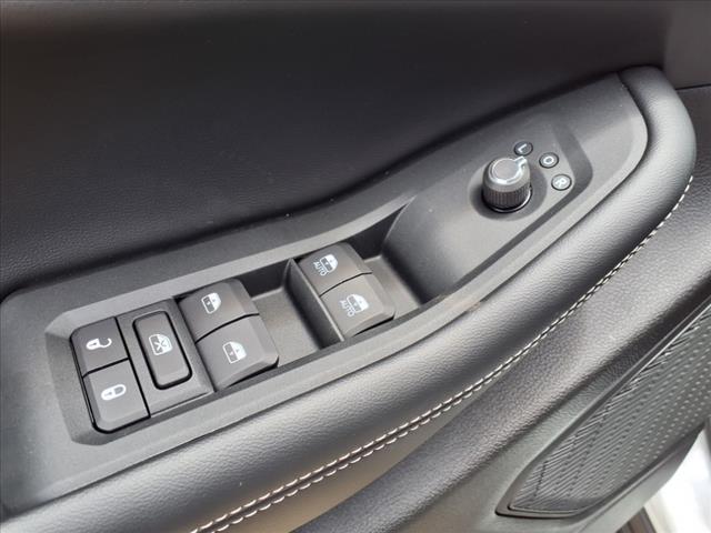 new 2025 Jeep Grand Cherokee car, priced at $40,925