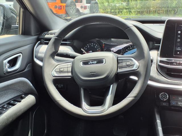 new 2025 Jeep Compass car, priced at $29,129