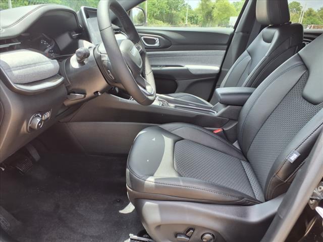 new 2025 Jeep Compass car, priced at $29,129