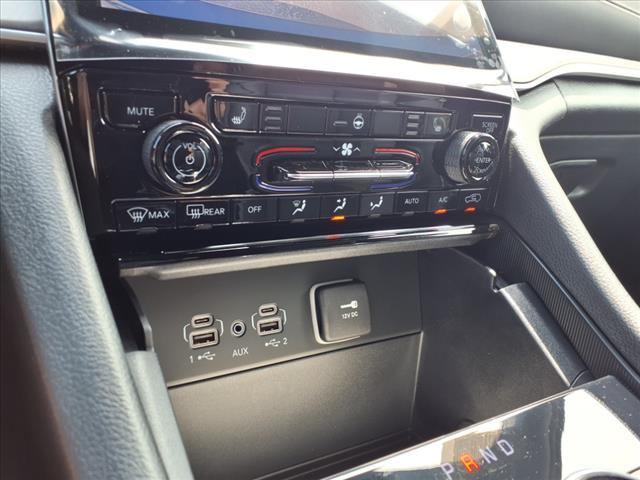 new 2025 Jeep Grand Cherokee L car, priced at $48,135
