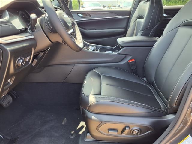 new 2025 Jeep Grand Cherokee L car, priced at $48,135