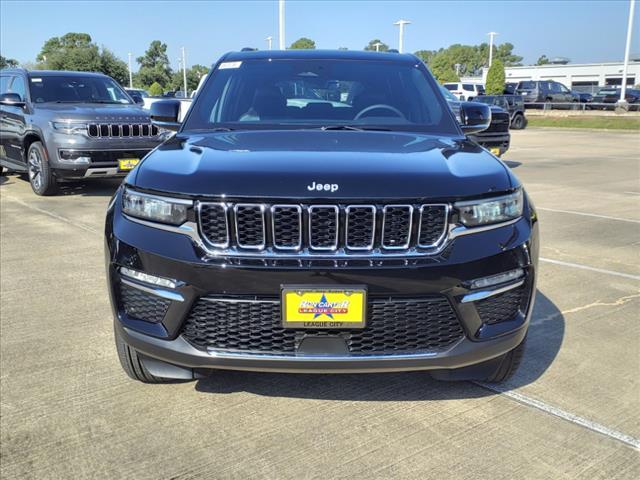 new 2025 Jeep Grand Cherokee car, priced at $45,295