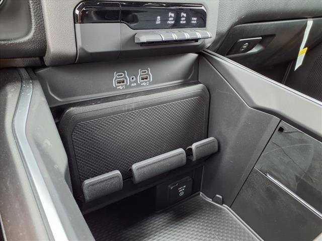 new 2025 Ram 1500 car, priced at $45,725