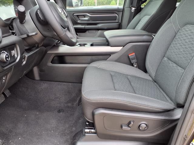 new 2025 Ram 1500 car, priced at $45,725